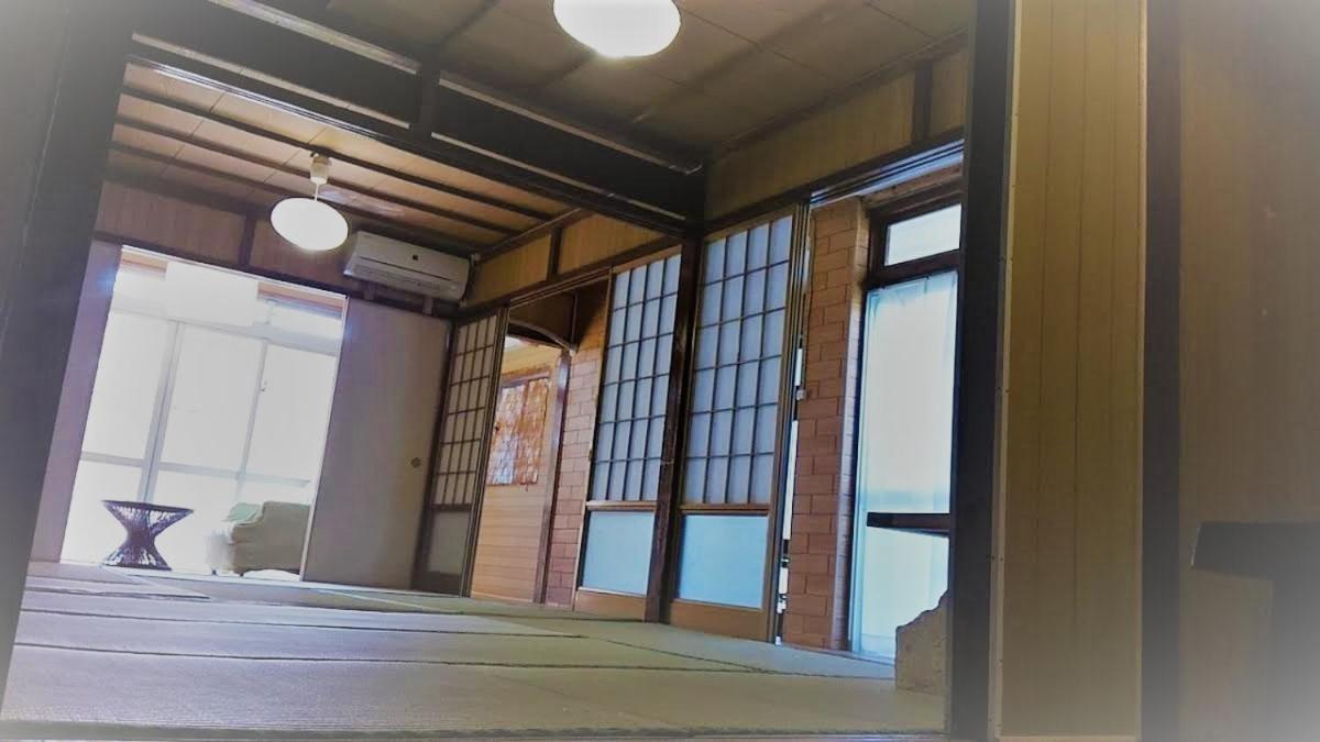 石垣島 一棟貸切りのお宿 ちゅら赤瓦 Ishigaki  Extérieur photo